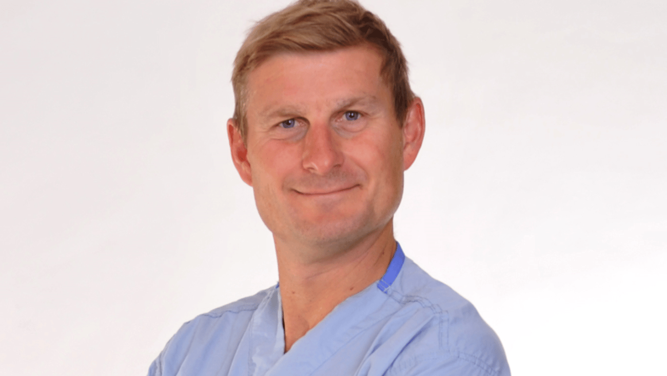 DR. DAN SCHILLER