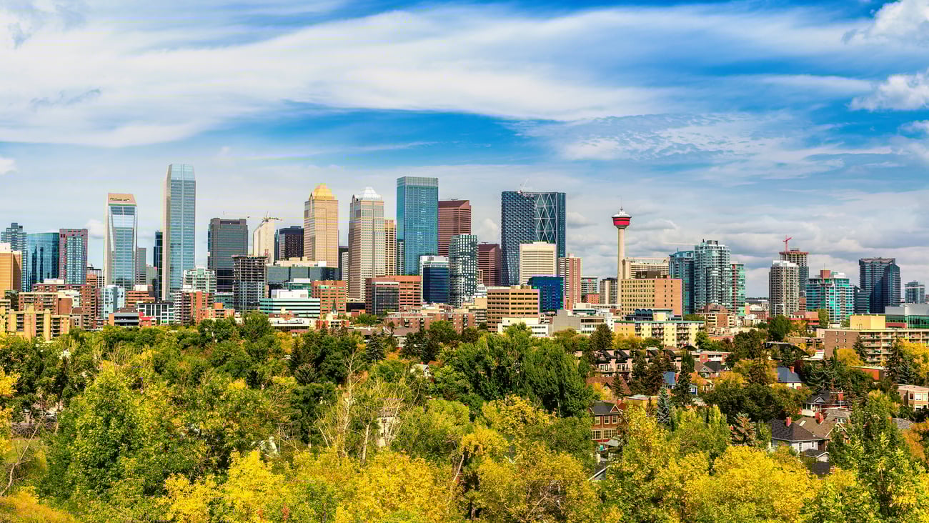 A panoramic view of the Calgary skyline.