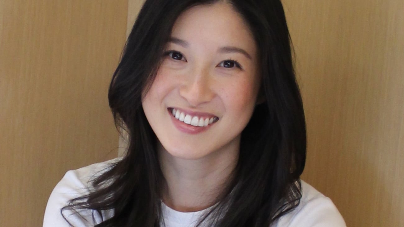 Young Asian woman in white t shirt ( Dian Han)