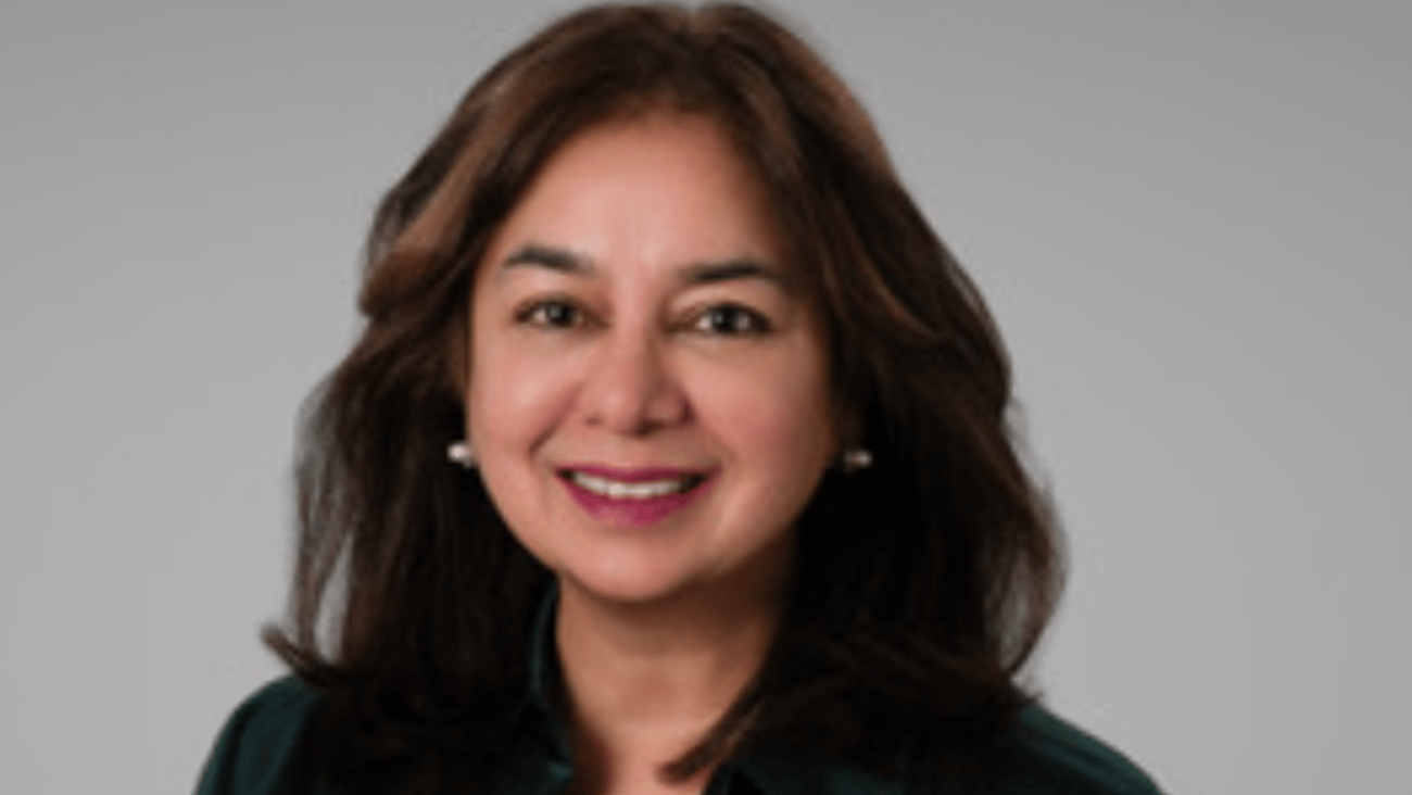 Dr. Ferrukh Faruqui smiling for a photo