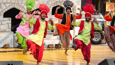 Group of people dancing 