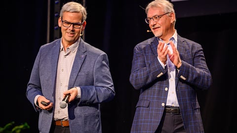 The president of the AQPP, Benoit Morin (left), accompanied by the executive vice-president and general director Jean Bourcier