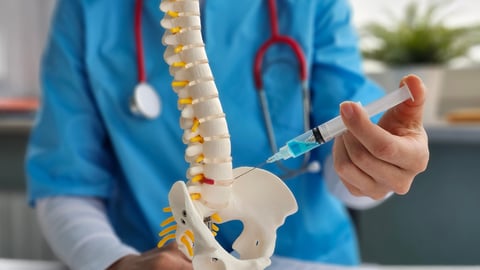 Medical blockade in the intervertebral disc herniation of the lumbar spine.