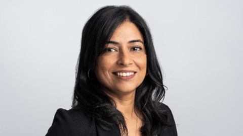 Sadaf Faisal smilling for a photo