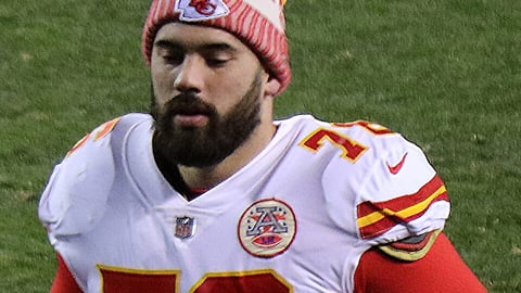 Laurent Duvernay-Tardif playing for the Kansas City Chiefs in 2017. (Jeffrey Beall / Wikimedia)