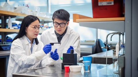 UBC researchers Tianxi Yang and Haoming (Peter) Yang. 